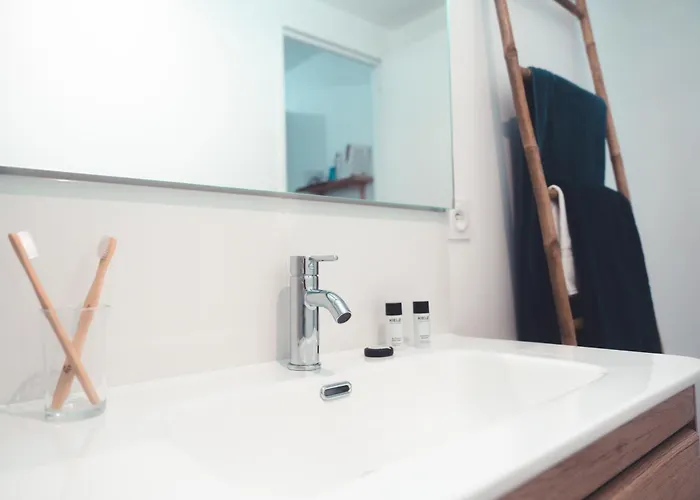 L Hexagone Magique, Calme Apartamento